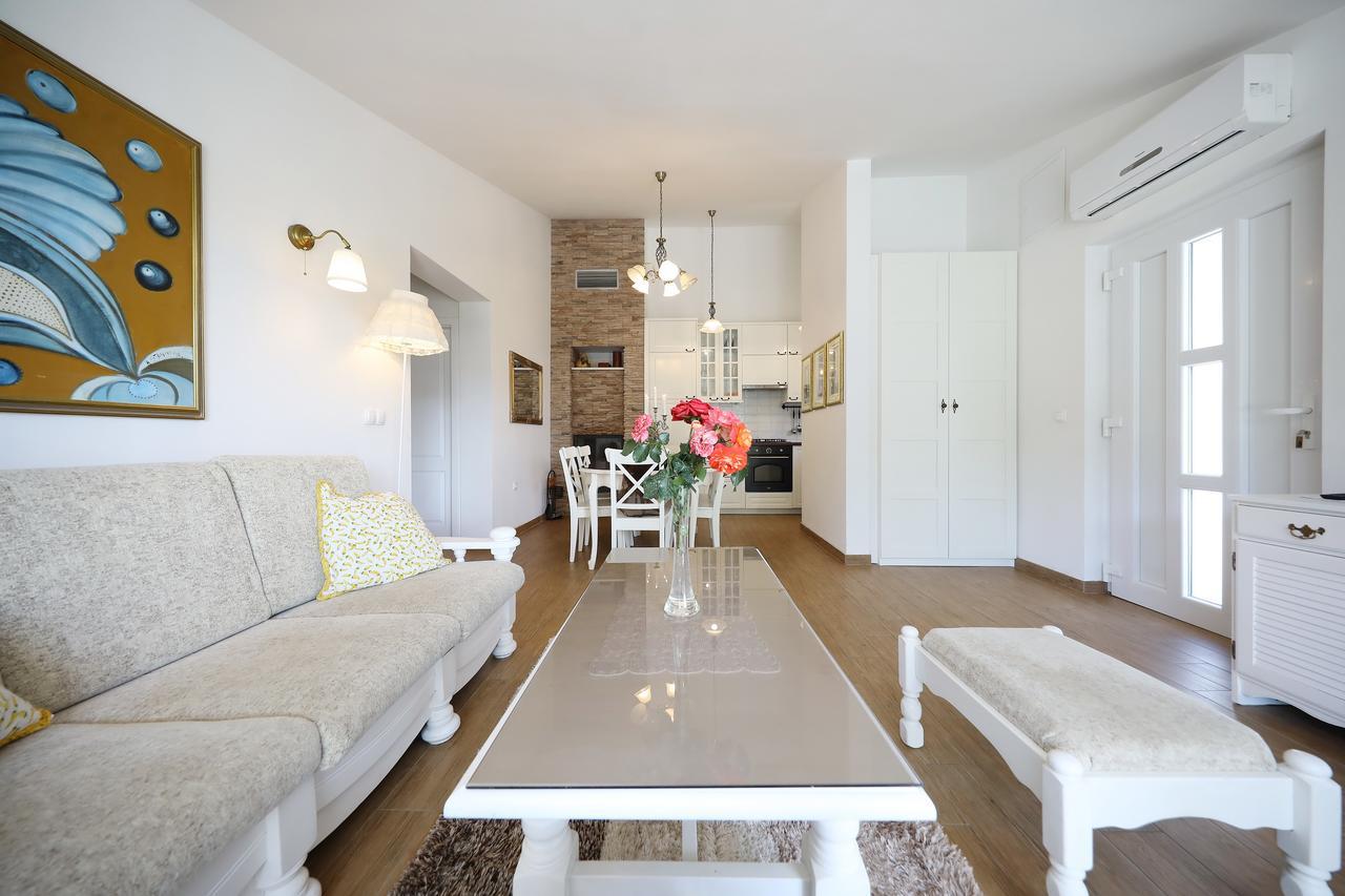 Apartment Mirakul Zadar