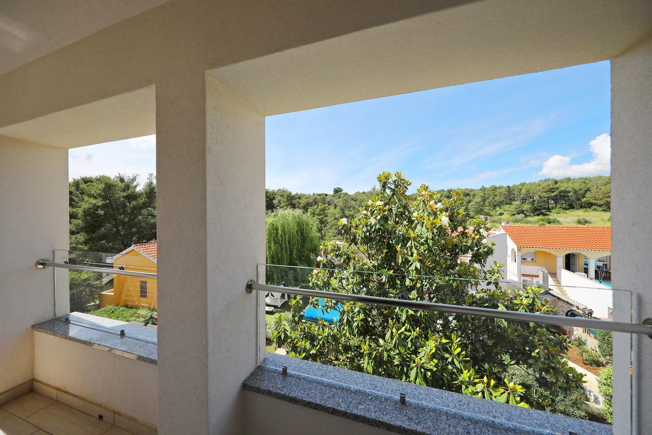 Apartment Mirakul