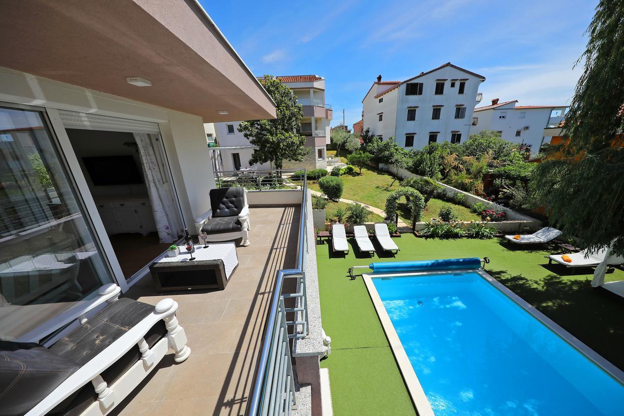 Apartment Mirakul