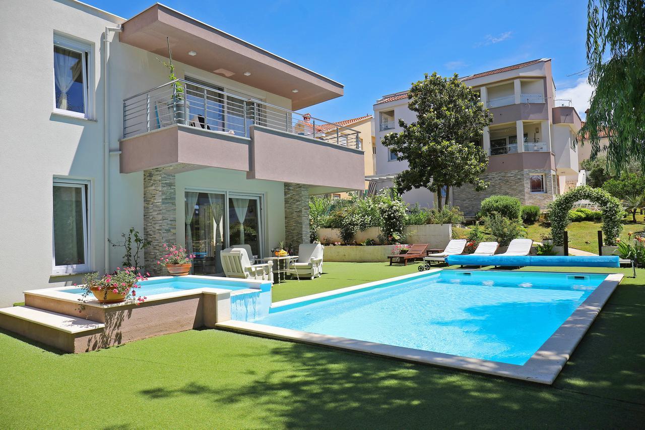 Apartment Mirakul Zadar